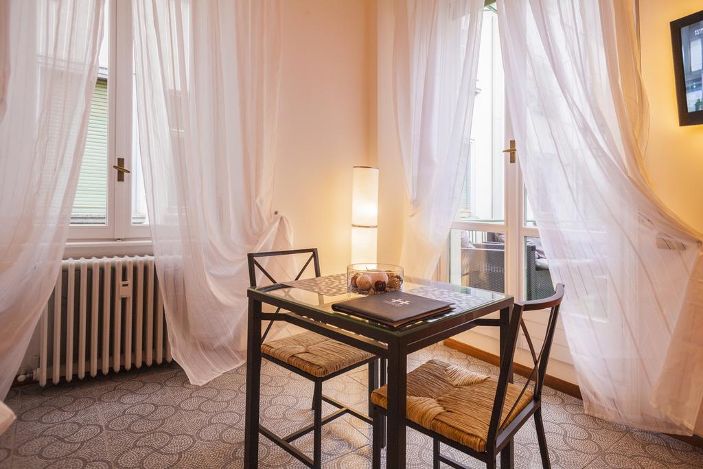 Hemeras Boutique Homes - City Center Design Flats Milan Bagian luar foto